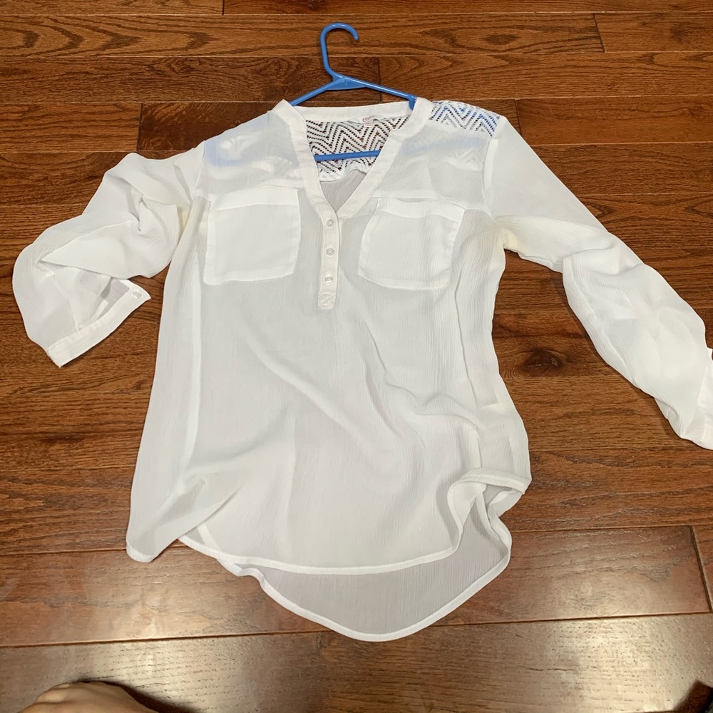 White dress shirt